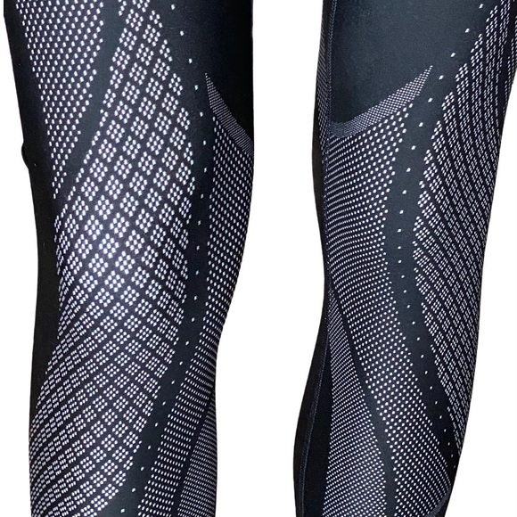 Lululemon Mapped Out High-Rise Tight Leggings - Picture 5 of 12